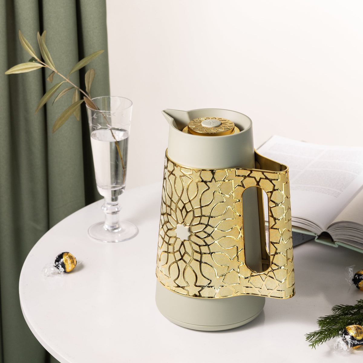 Asala - Vacuum Flask / Thermos - Olive Green & Gold